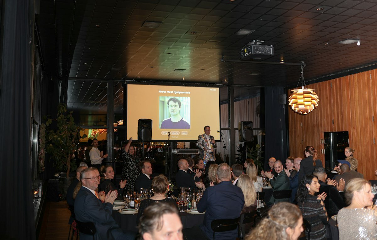 Context photograph: buffett gala
